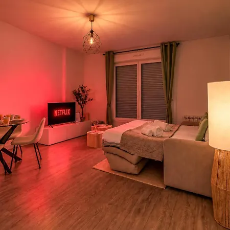Appartement Le Beckett - T2 Renove - Orly-min-antonypole Wissous